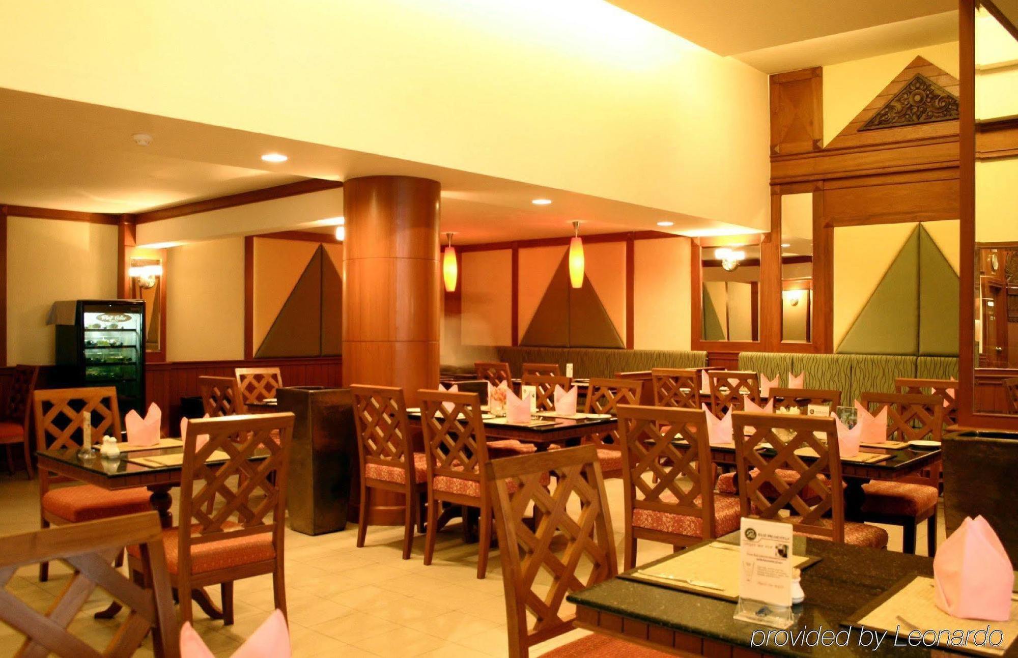 Rattana Beach Hotel Karon Exterior photo